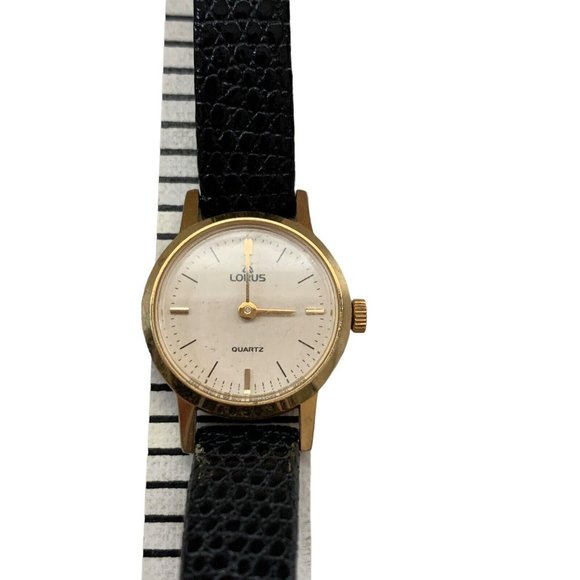 Lorus Watch Women Gold Tone Round Dial Adjustable Faux Leath Band Needs Battery - Picture 5 of 7